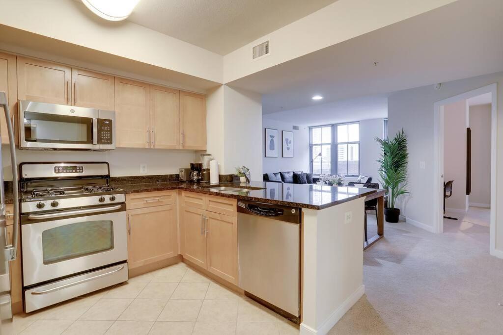 Bright And Cozy Apartment Near Pentagon City Arlington Exterior foto